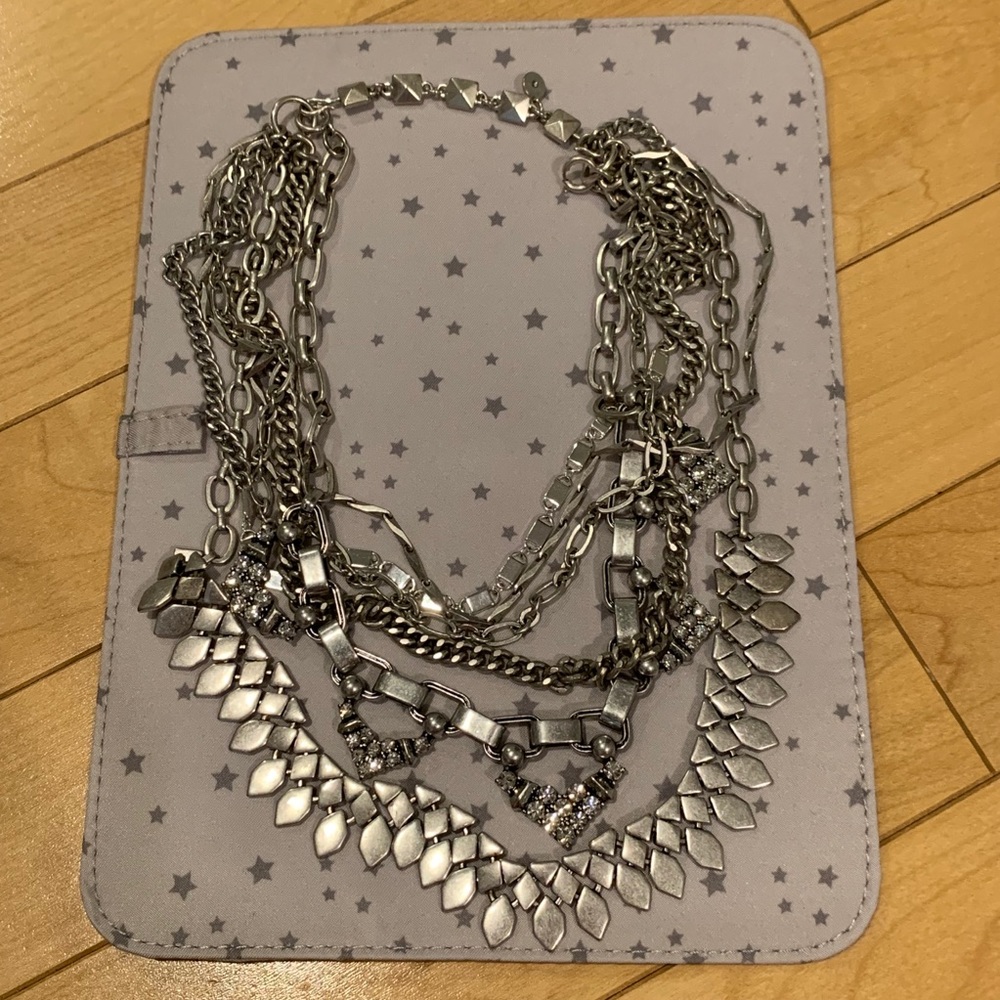 Stella and dot Sutton necklace vintage silver